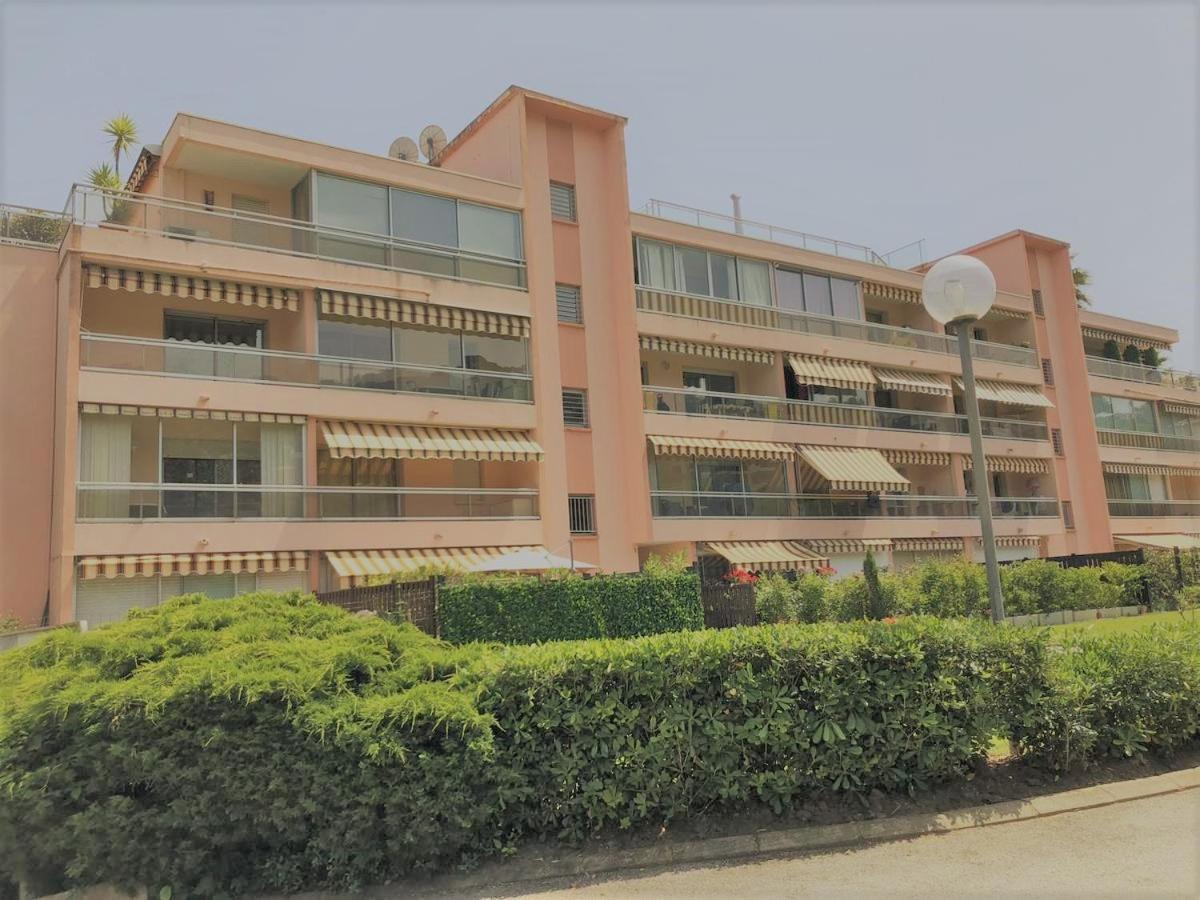 Apt Golfe Juan - 5Min Des Plages - Parking Privee - Piscine Rooftop Vallauris Exterior photo